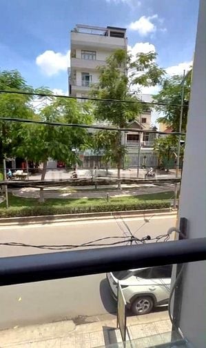 Bán nhà mặt tiền đường Phạm Huy Thông P6, quận gò vấp, giá 21 tỷ