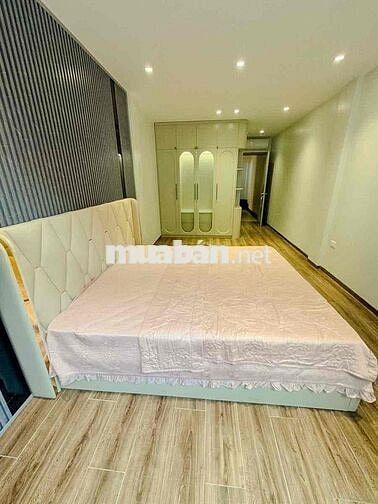 Rẻ Còn Ngon! Đống đa 6 tầng thang máy, 46m oto kinh doanh, hơn 8đ
