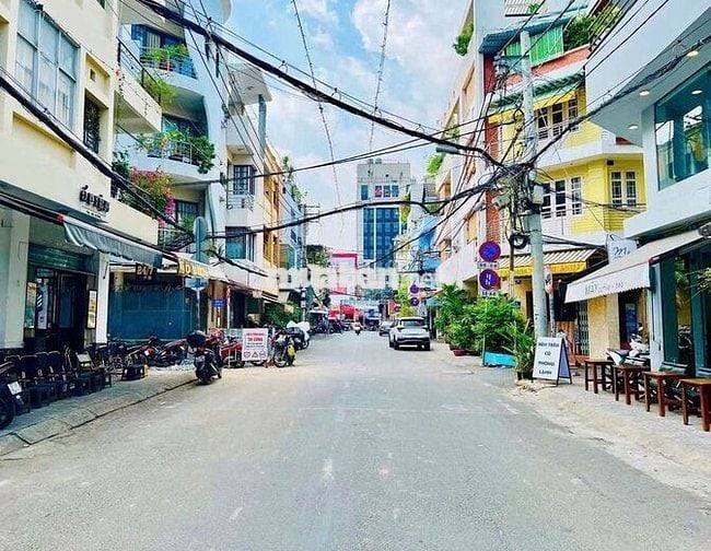 Cho Thuê Căn Góc 2 Mặt Tiền Đoàn Thị Điểm Phú Nhuận Kinh Doanh Tự Do