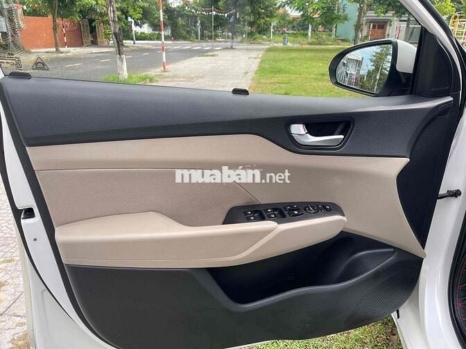 Hyundai Accent 2018 1.4 MT  bản đủ - 95000 km