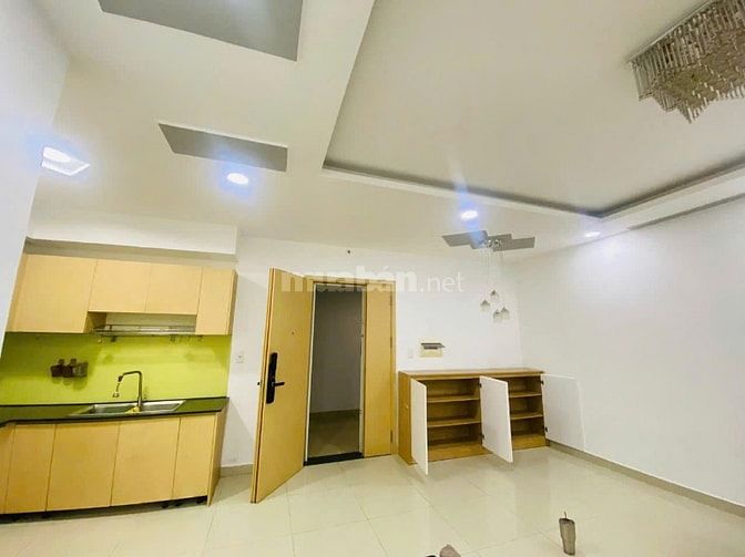 Cho thuê căn hộ Oriental Plaza (2N2VS) DT: 84M2