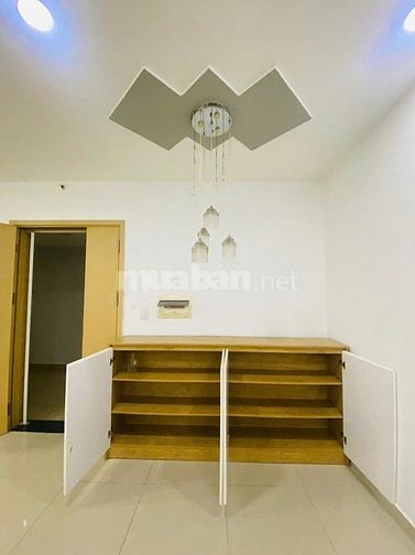 Cho thuê căn hộ Oriental Plaza (2N2VS) DT: 84M2