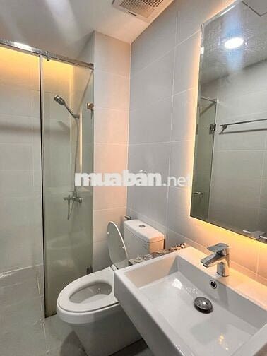 Gia đình cần bán gấp chung cư Resgreen Tower 2pn 3ty6 sổ hồng