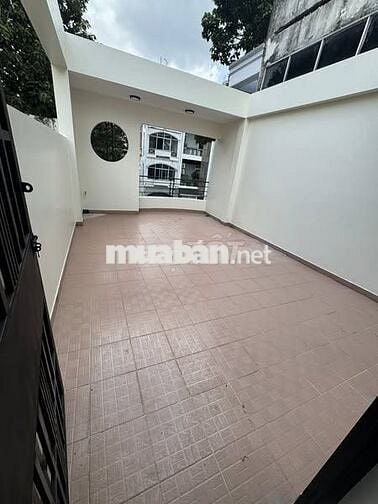 Nhà Mới Đẹp Khu Thời Trang - Vị Trí Đắc Địa Nguyễn Trãi Q5