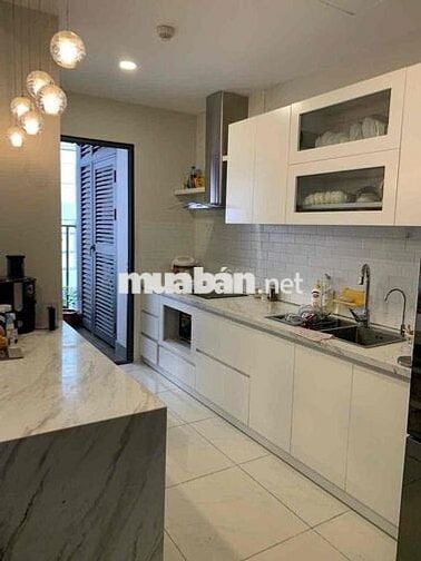 CHO THUÊ CHUNG CƯ CAO CẤP NGAY TRUNG TÂM CẦU GIẤY