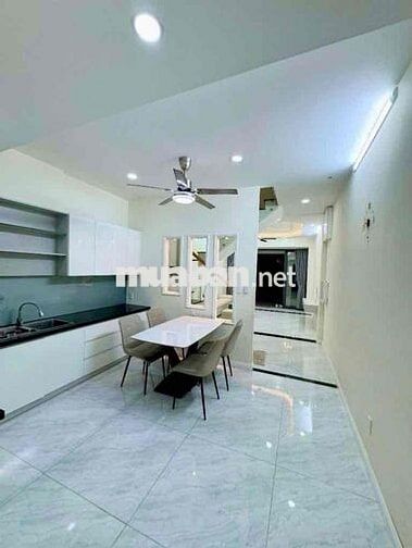 BÁN NHÀ ĐẸP NGAY MÃ LÒ BÌNH TÂN 4x14m HXH 6M THÔNG 2TẦNG 2PN SHR