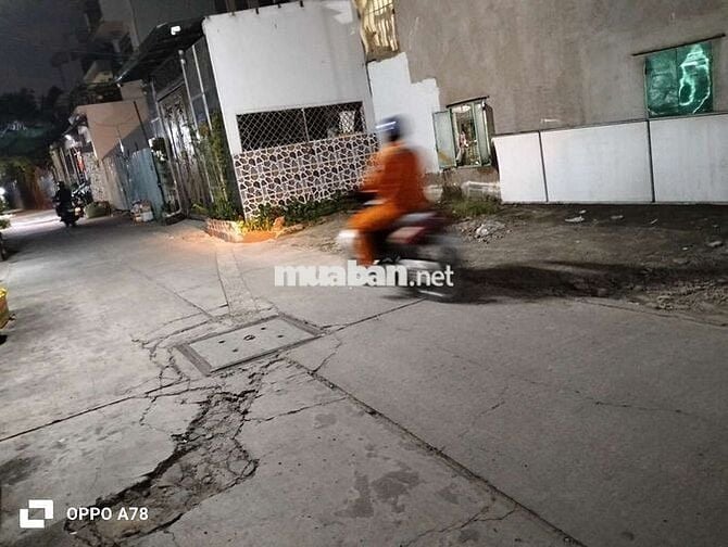 Siêu phẩm xuất hiện nhà nguyên căn hẻm tải tránh nhau 4❌14 1lầu 2pn2wc