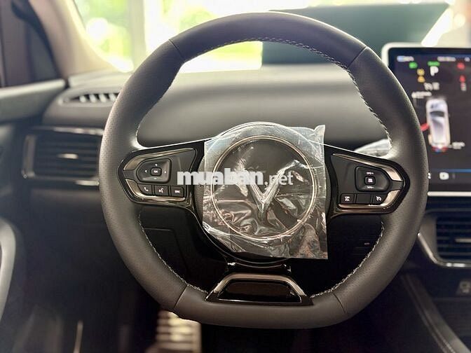 VinFast VF8 2024 S - 25 km