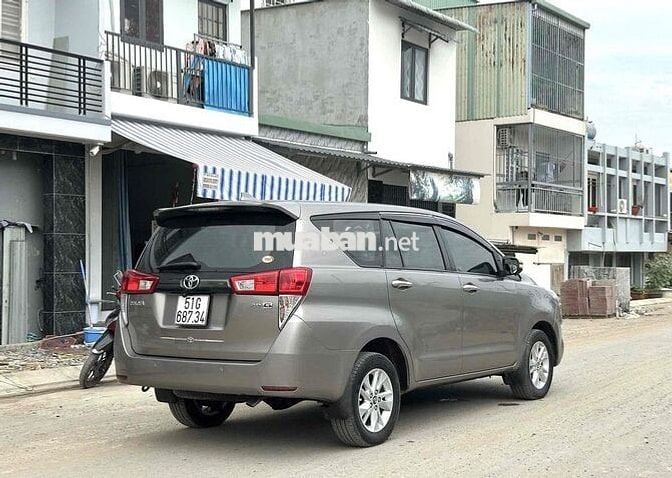 Toyota Innova 2.0G 2018 - 132000km