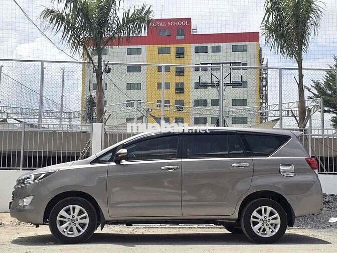 Toyota Innova 2.0G 2018 - 132000km