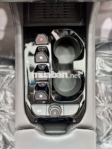 VinFast VF8 2024 S - 25 km