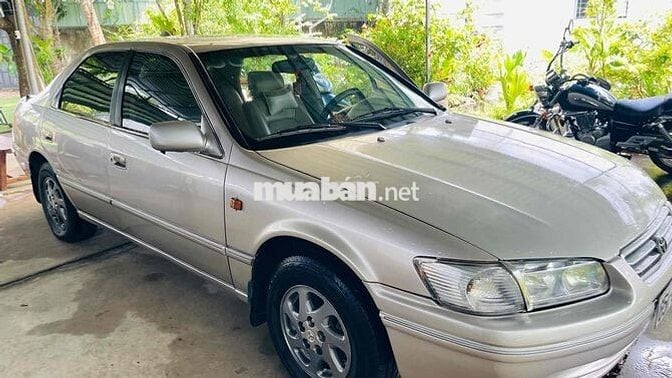 Toyota Camry 1997 - 100000 km
