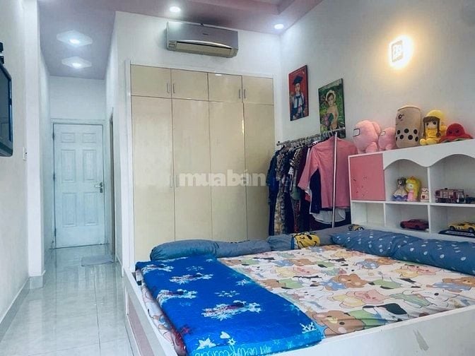 BÁN NHÀ TÔN THẤT THUYẾT VÀI BƯỚC CHÂN RA MẶT TIỀN 