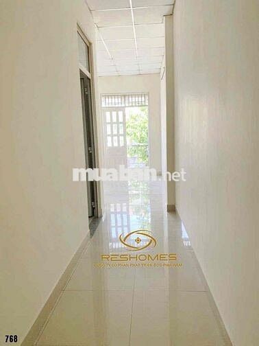 NHÀ MỚI 2PN SÂN OTO 7 CHỖ GẦN SONG NGỮ LẠC HỒNG