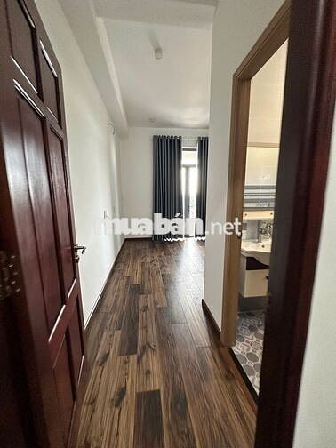 nhà VIP trục đường chính Tỉnh Lộ 10, thang máy, hẻm 5m, s sàn 400m2