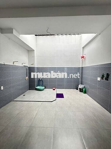 nhà VIP trục đường chính Tỉnh Lộ 10, thang máy, hẻm 5m, s sàn 400m2