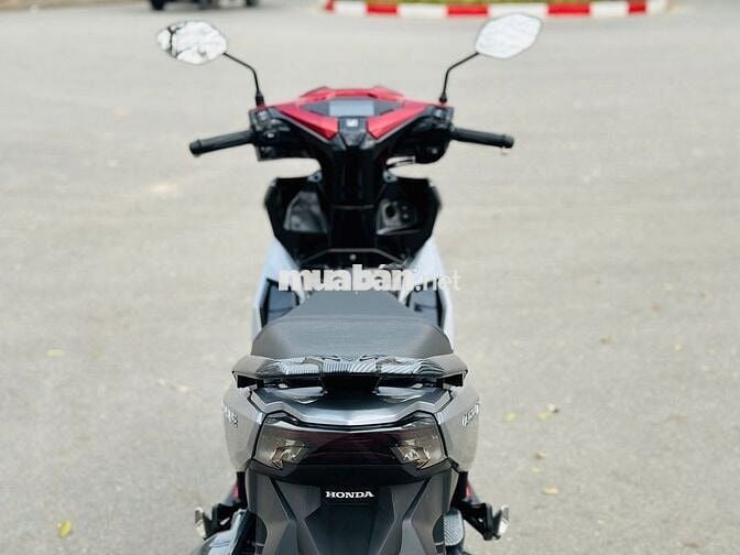 HONDA AIRBLADE 125 XÁMVỪA DẮT HÃNG VỀ CÒN BẢO HÀNH