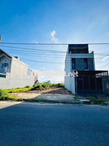 Cần Bán 4lô đất Ngũ Hành Sơn-đường Trung Hoà 1 sát cầu Khuê Đông-đẹp!