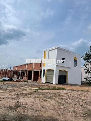 Nhà 1 trệt 1 lững ở TTHC Bàu Bàng 150m2 (5X30)