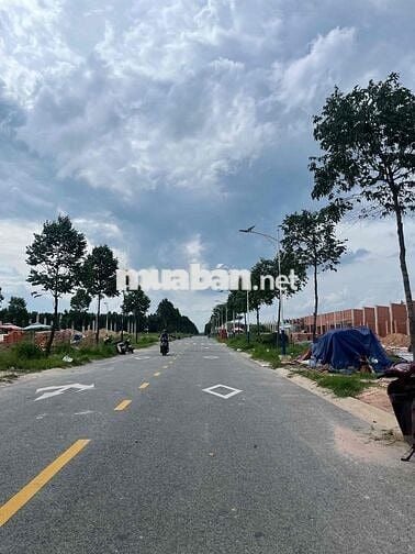 Nhà 1 trệt 1 lững ở TTHC Bàu Bàng 150m2 (5X30)