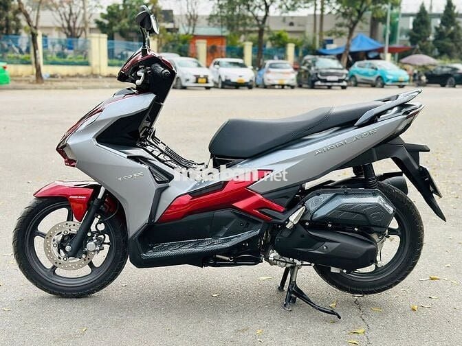 HONDA AIRBLADE 125 XÁMVỪA DẮT HÃNG VỀ CÒN BẢO HÀNH