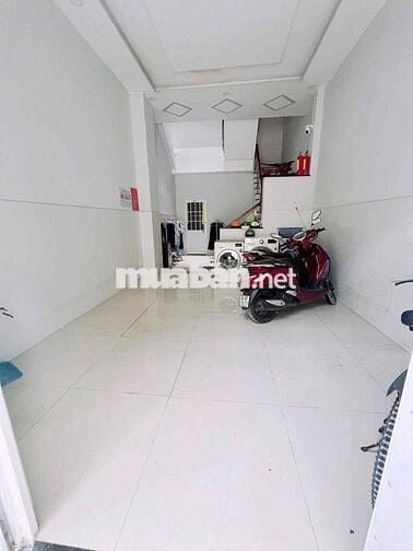 Penthouse tách bếp có ban công siêu rộng, thoáng mát