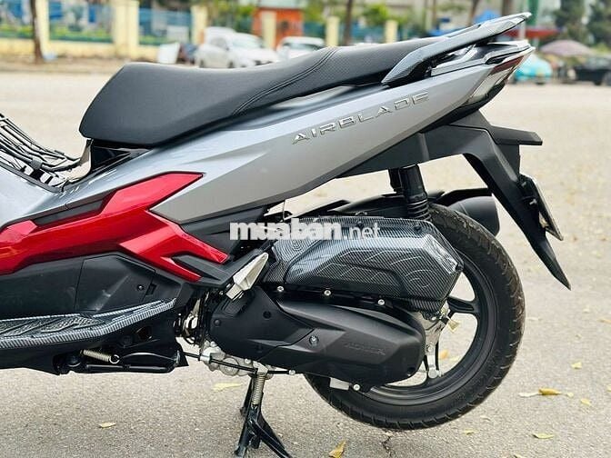 HONDA AIRBLADE 125 XÁMVỪA DẮT HÃNG VỀ CÒN BẢO HÀNH