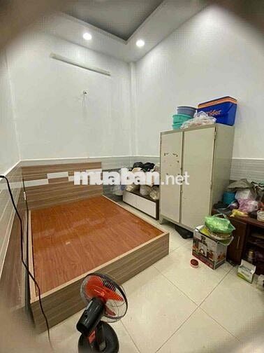NHÀ 3 TẦNG TÔ KÝ- HÓC MÔN HẺM XE TẢI 7M DT 100M2- TẶNG FUll NỘI THẤT