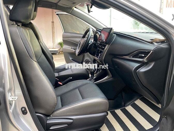 Toyota Vios số tự động G 2024 màu bạc xe zin