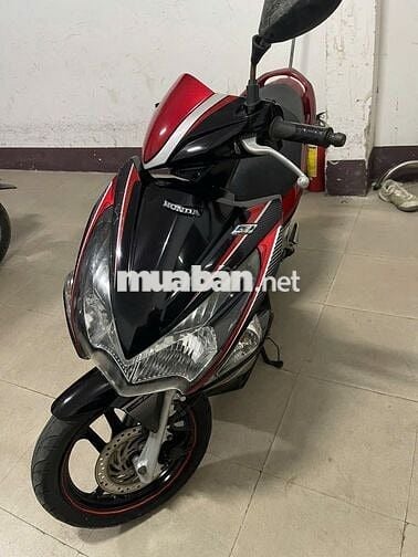 Honda Airblade đầu bò còn đẹp,máy êm