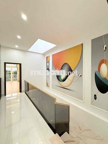 NHÀ PHỐ 3 TẦNG KIẾN TRÚC TÂN CỔ ĐIỂN SANG TRỌNG - TRỤC CHÍNH ĐƯỜNG D1