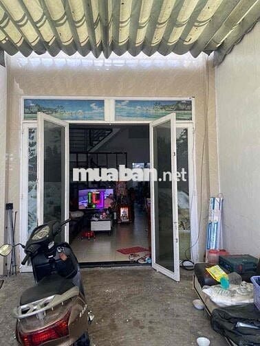 NHÀ 3 TẦNG TÔ KÝ- HÓC MÔN HẺM XE TẢI 7M DT 100M2- TẶNG FUll NỘI THẤT