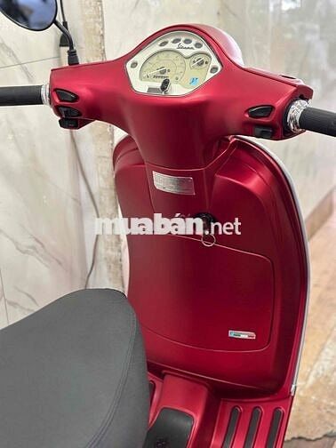 Piaggio Vespa LX125 3Vie 2014 . BSTP