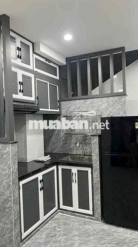 nhà nguyên căn tại Quận 3 - giá rẻ