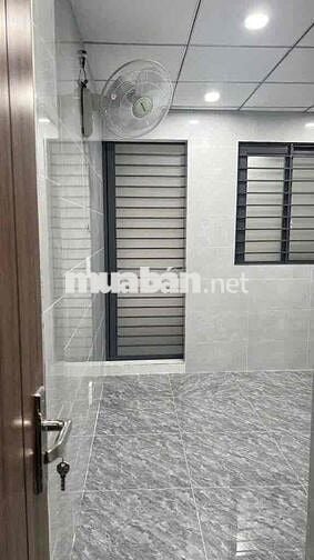 nhà nguyên căn tại Quận 3 - giá rẻ