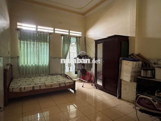 Bán nhà 3 tầng và 22 phòng trọ ngay KCN Sóng Thần giá 13,2 tỷ