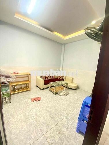 Cần cho thuê / ký gửi nhà nguyên căn mặt tiền đường ngay trung tâm
