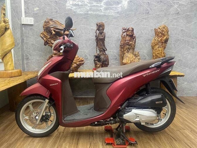 👉Vision 2018 chính chủ khoá smartkey, máy zin êm