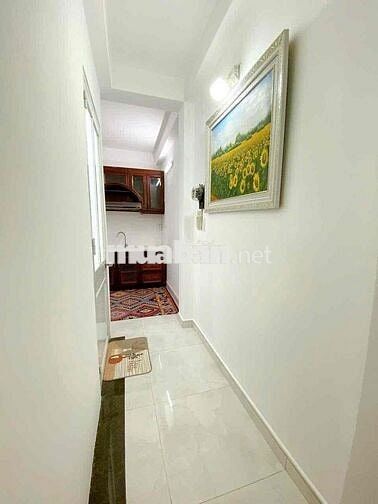 CHO THUÊ CĂN HỘ CAO CẤP NGAY TRUNG TÂM BTHANH