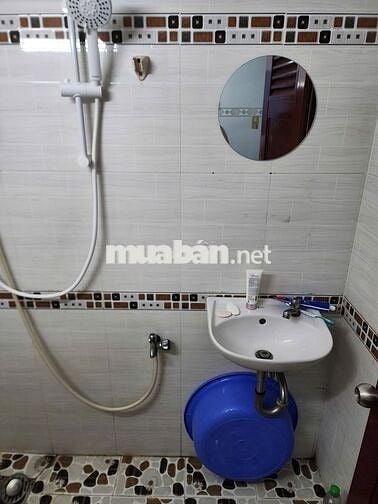 PASS PHÒNG 16M2, GÁC ĐÚC 2.4TR (SÁT TRƯỜNG UTS), WC/BẾP RIÊNG. 24/24