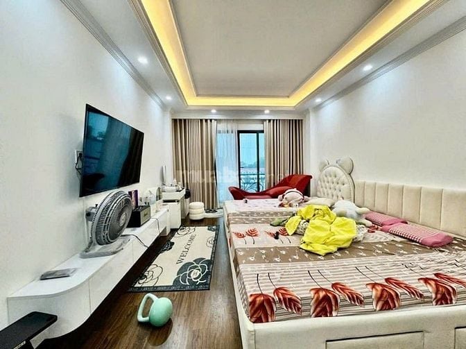 Cổ Nhuế 35m2*6T lô góc, ô tô tải đỗ cửa, ngõ thông, nhà mới đẹp 7.4 tỷ