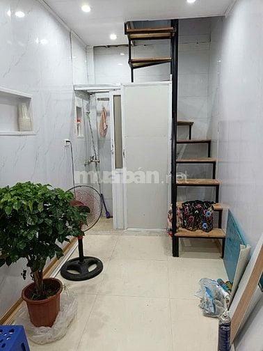 Chỉ 989 triệu có nhà đẹp 3 tầng ở luôn phố Thái Hà