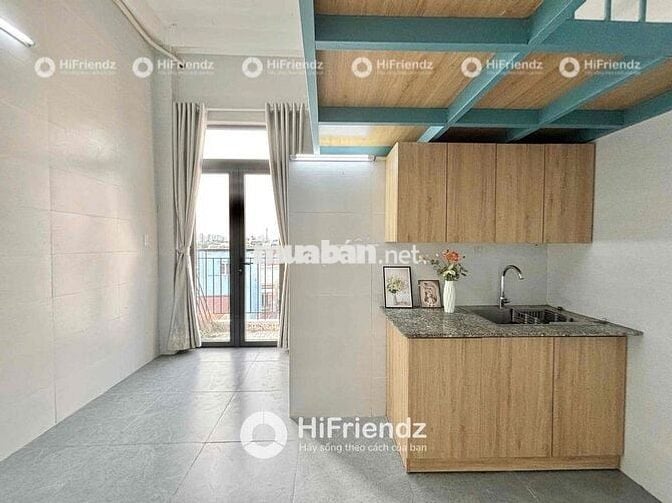 GẤP CẦN NHƯỢNG MỘT CHDV VIEW BAN CÔNG FULL NỘI THẤT CẠNH ĐH CÔNG THU