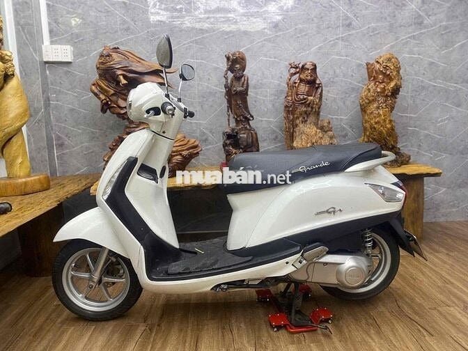 👉Grande chính chủ máy zin êm, dàn áo cứng cáp