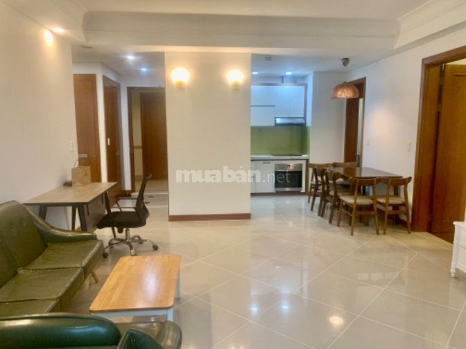 Cho thuê căn hộ 2 phòng ngủ 98m tại The Manor cách Q1- 5 phút