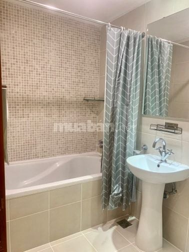 Cho thuê căn hộ 2 phòng ngủ 98m tại The Manor cách Q1- 5 phút