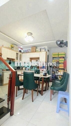 Bán nhà Mặt Tiền Đường Nguyễn Thị Xinh Q12. 3 lầu,4p. Giá : 6,89 tỷ