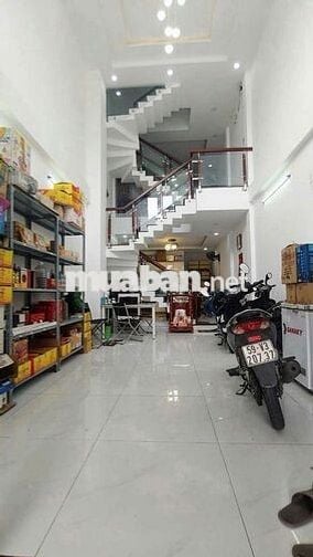 Bán nhà Mặt Tiền Đường Nguyễn Thị Xinh Q12. 3 lầu,4p. Giá : 6,89 tỷ