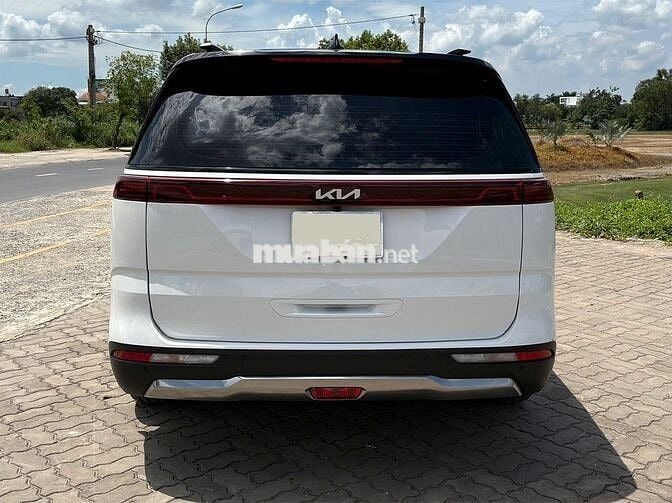 Kia Carnival 2023 Signature 2.2D - 27500 km