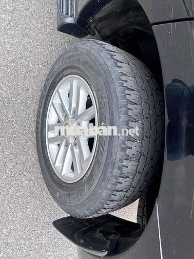 Toyota Fortuner 2013 2.7V 4x4 - 100000 km